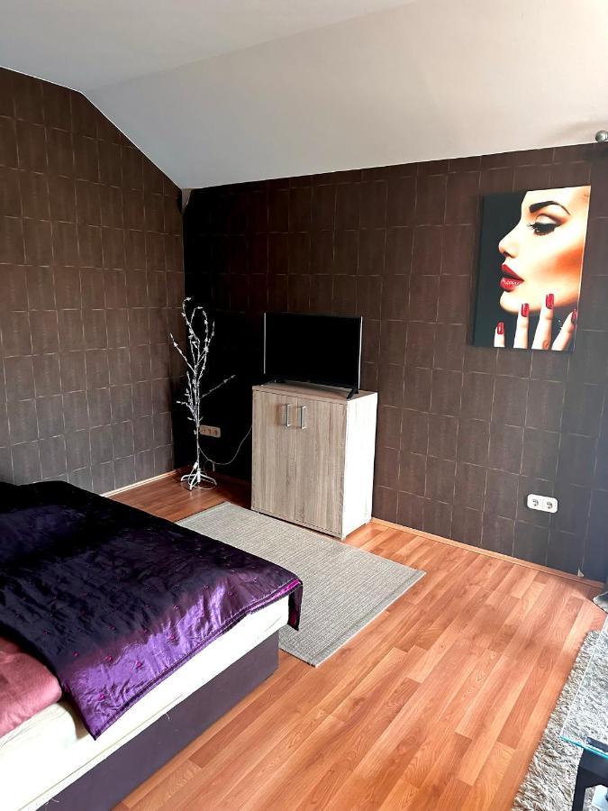 Velvet Motel เฮกเยชฮาโลม ภายนอก รูปภาพ