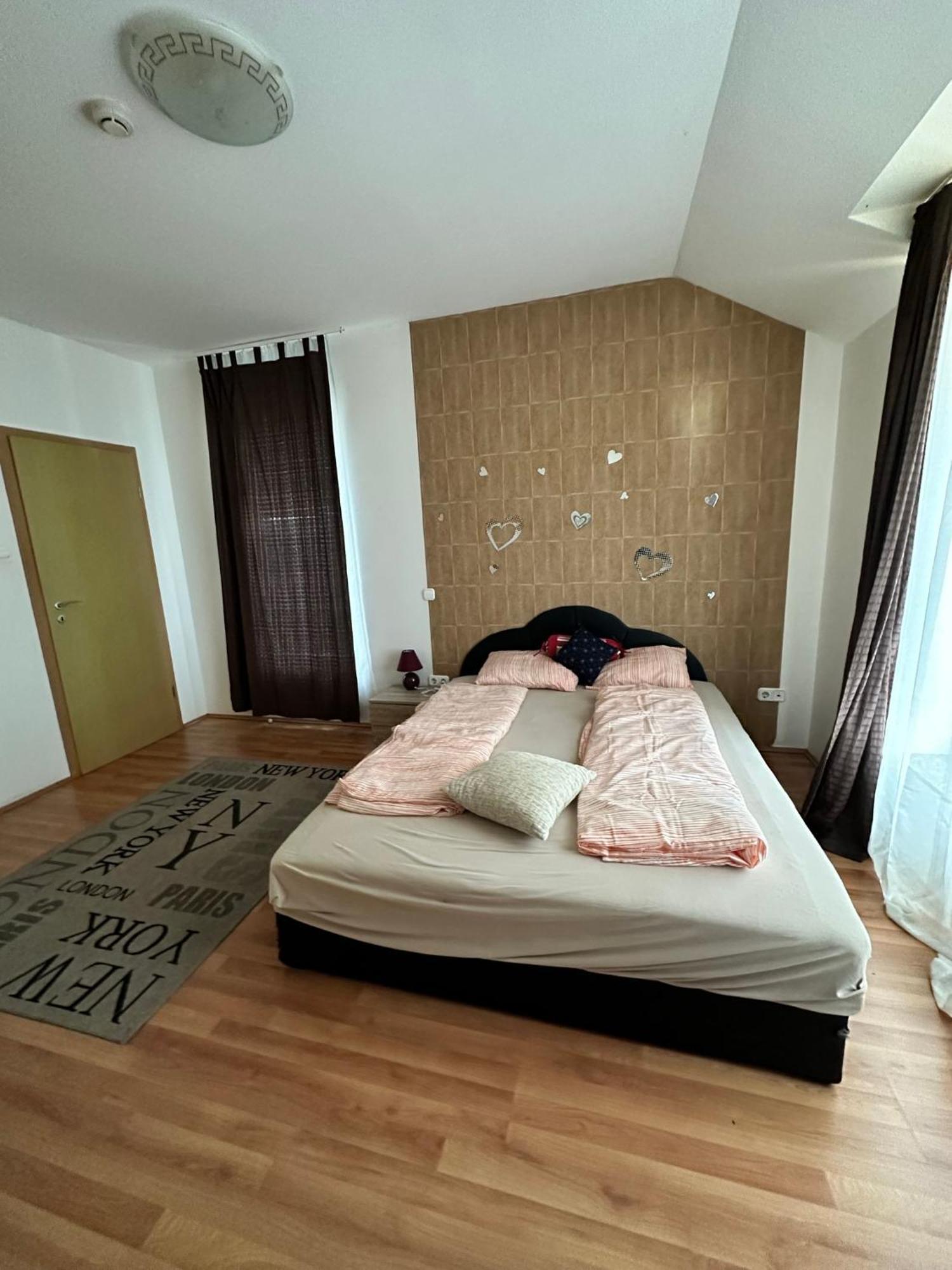 Velvet Motel เฮกเยชฮาโลม ภายนอก รูปภาพ